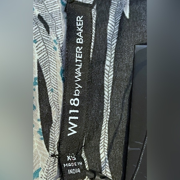 Walter Baker ‘Melanie’ Dress Abstract Tie Sash Pockets Black White Size M - Picture 5 of 5